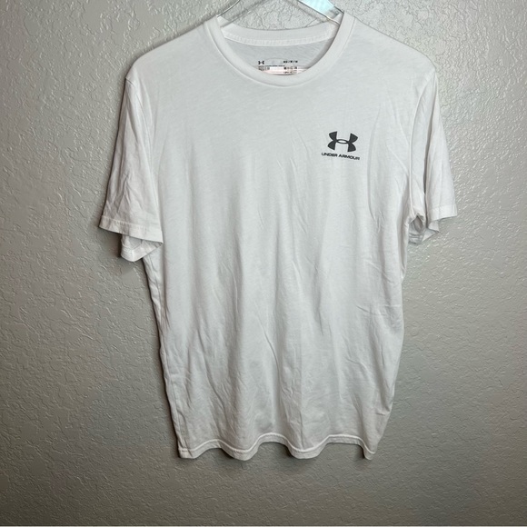 Men’s White Under Armour Loose/Coupe Shirt - Picture 2 of 7
